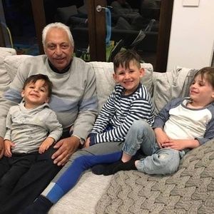 Meet your Posher, Safwat